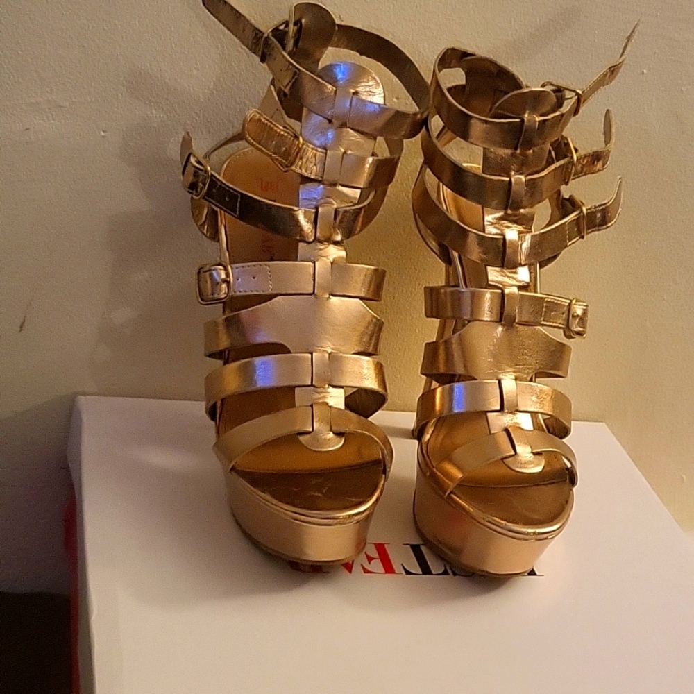 Gold scrappy 6inch platform sandal heels